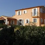 Casa de Férias Belle Provençale Piscine Terrain