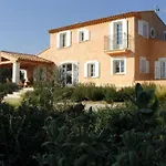 Casa de Férias Belle Provençale Piscine Terrain