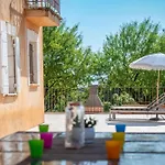 Belle Provençale Piscine Terrain Casa de Férias Pujaut