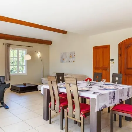 Prázdninový dům Belle Provencale Piscine Terrain *