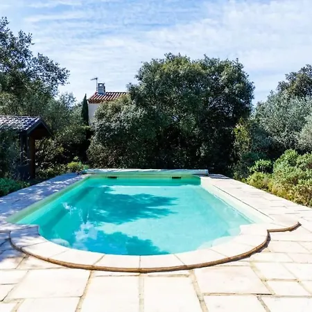 Prázdninový dům Belle Provencale Piscine Terrain