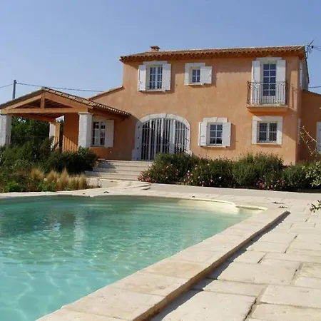Belle Provencale Piscine Terrain *