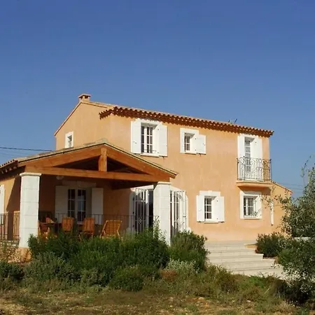 Belle Provencale Piscine Terrain Holiday home *