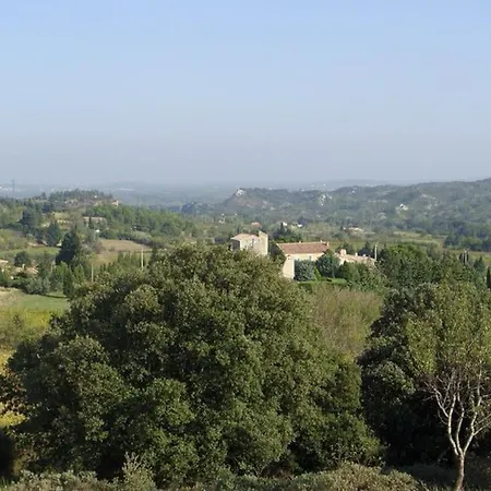 Belle Provencale Piscine Terrain Pujaut