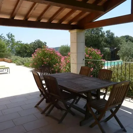 Belle Provencale Piscine Terrain Holiday home