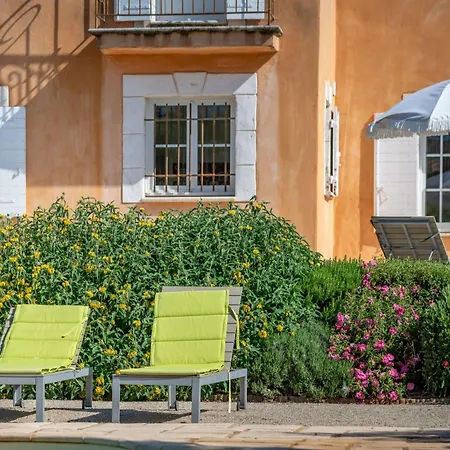 Belle Provencale Piscine Terrain *