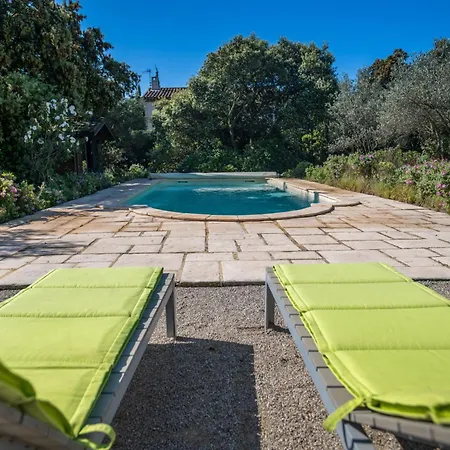 Belle Provencale Piscine Terrain *
