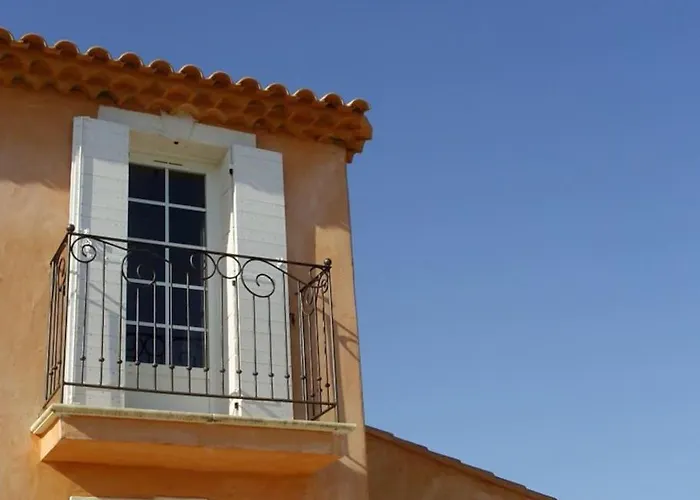 Дом отдыха Belle Provencale Piscine Terrain *