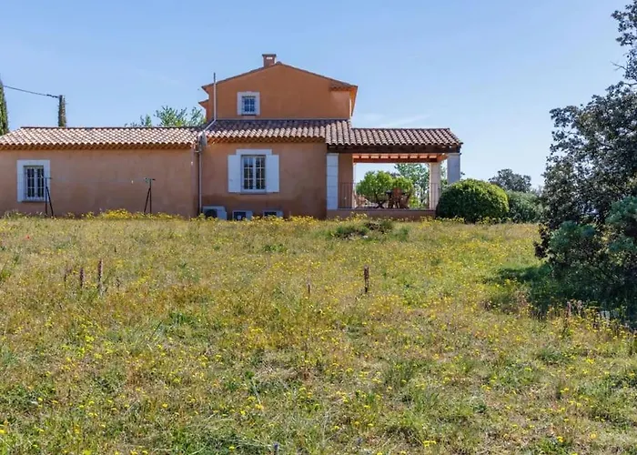 Belle Provencale Piscine Terrain Дом отдыха *