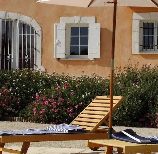 Belle Provencale Piscine Terrain * Pujaut